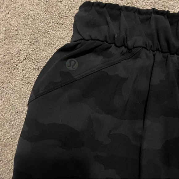 Lululemon Keep Moving High Rise Stretch - Picture 3 of 6